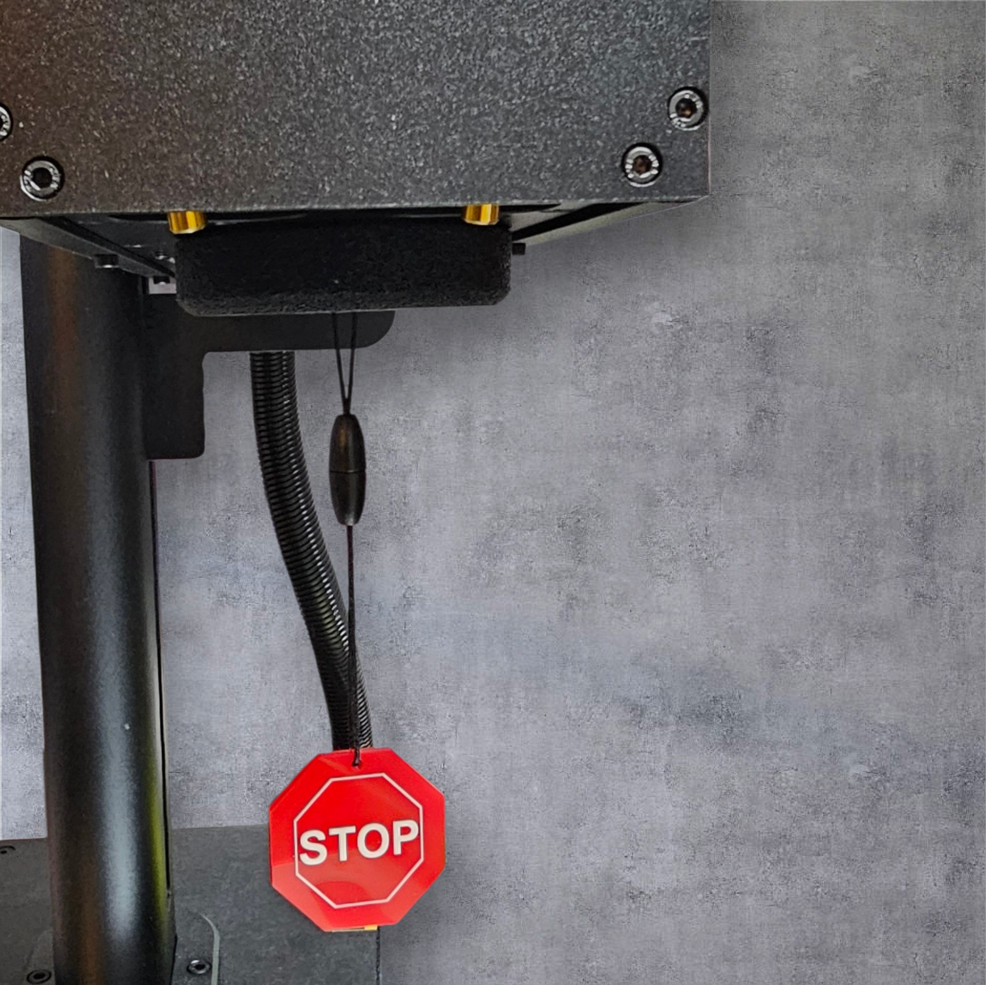 3D Printed Laser Lens Cap for ComMarker B4 60w Galvo Fiber Lens and Other Compatible Lenses – PETG Safety Cover with STOP Sign Charm