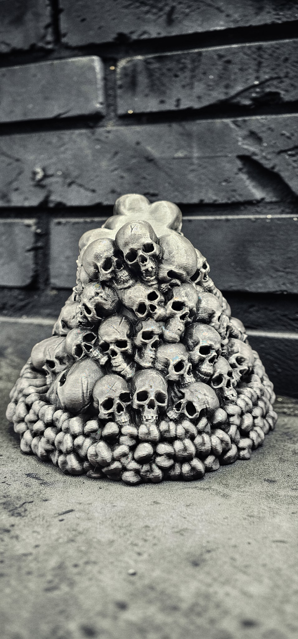 Skull Pile Controller Holder – Xbox & PlayStation Compatible - 3D Printed