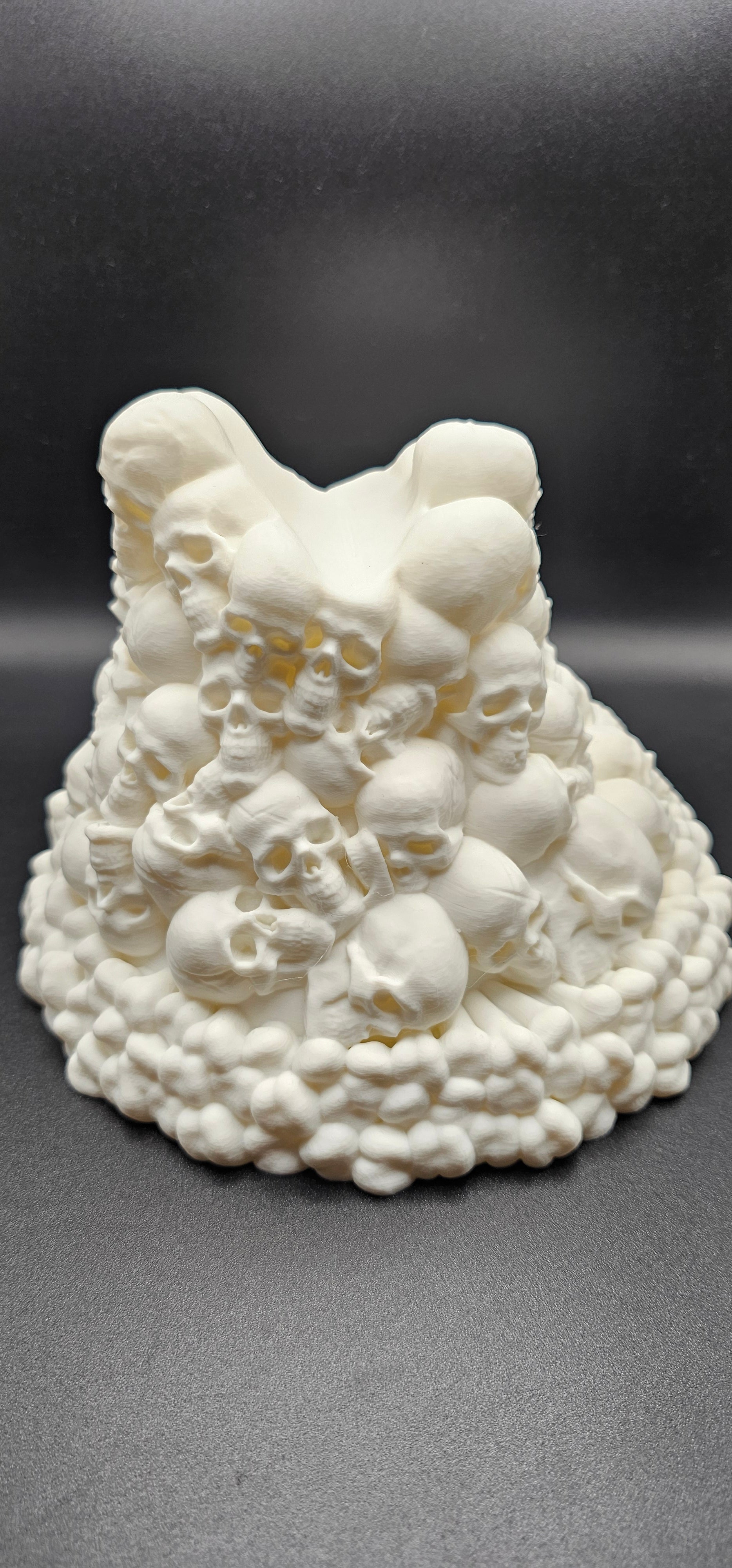 Skull Pile Controller Holder – Xbox & PlayStation Compatible - 3D Printed