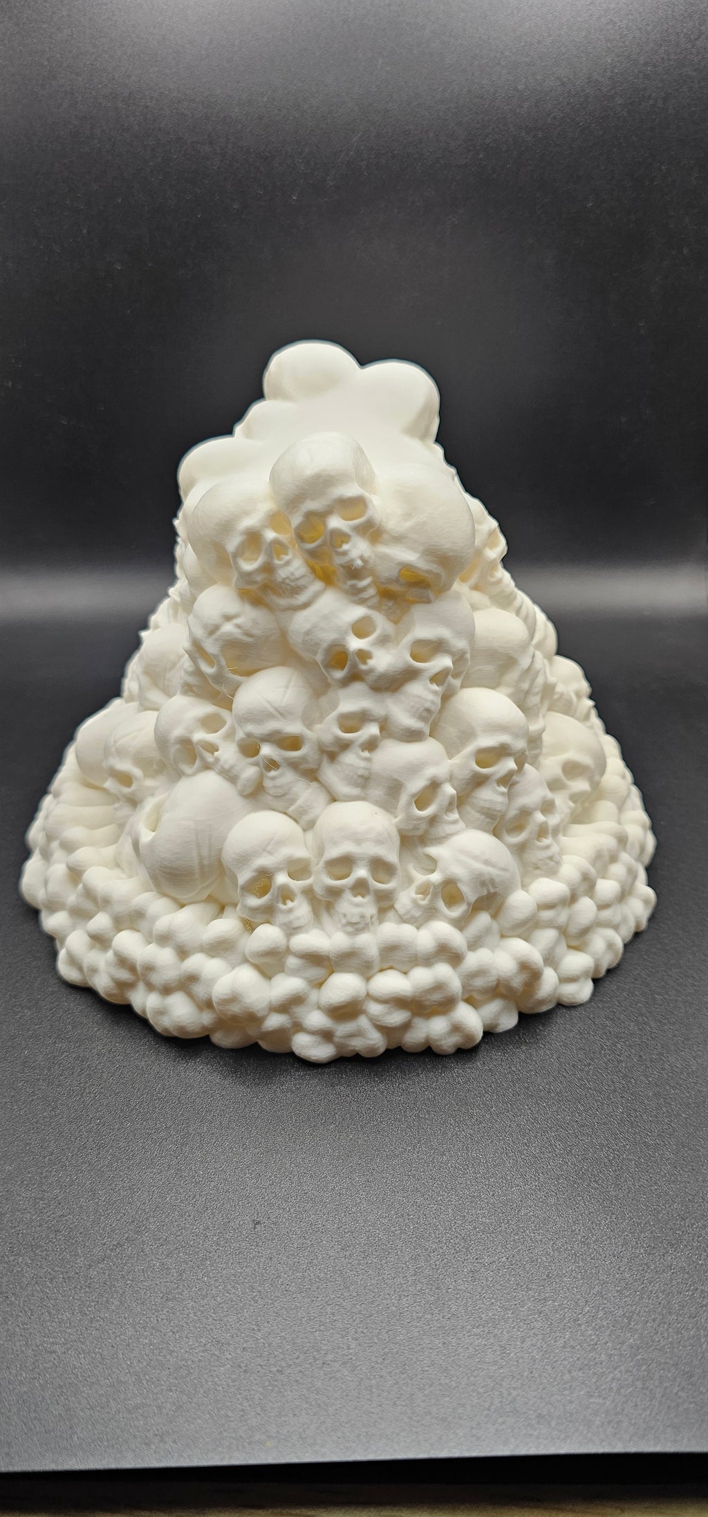 Skull Pile Controller Holder – Xbox & PlayStation Compatible - 3D Printed